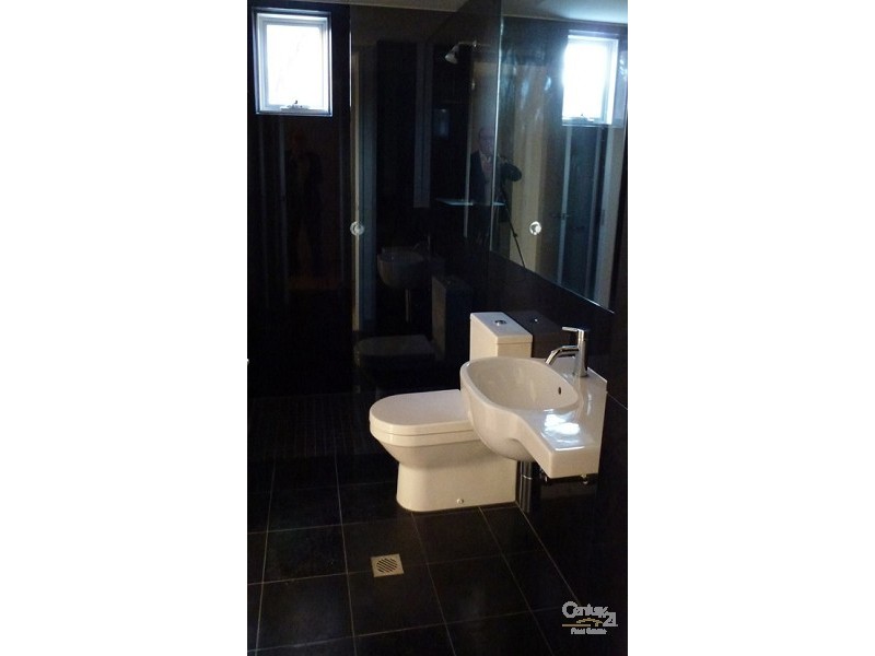 104/35 Ormond Road, Elwood VIC 3184