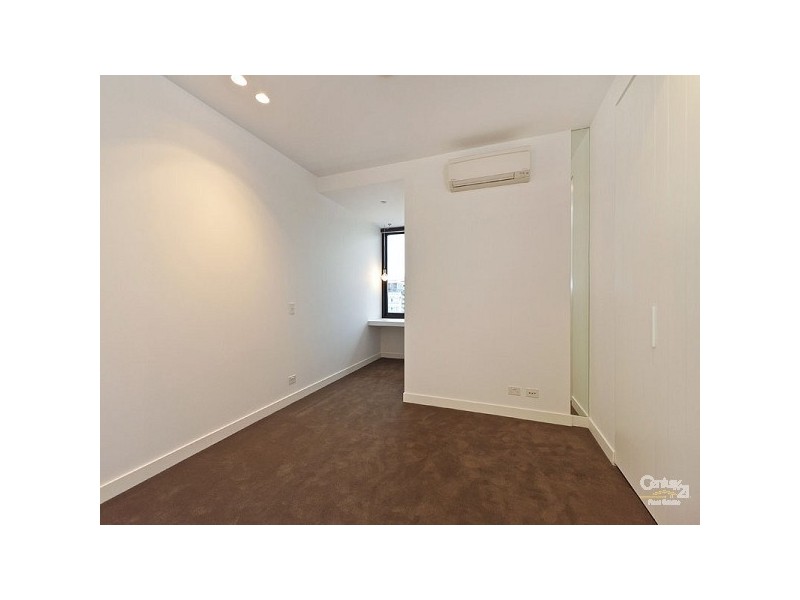 1007/22 Dorcas Street, South Melbourne VIC 3205