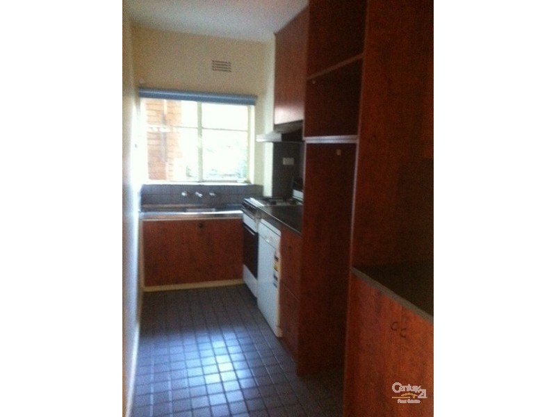 1/289 Barkly Street, St Kilda VIC 3182