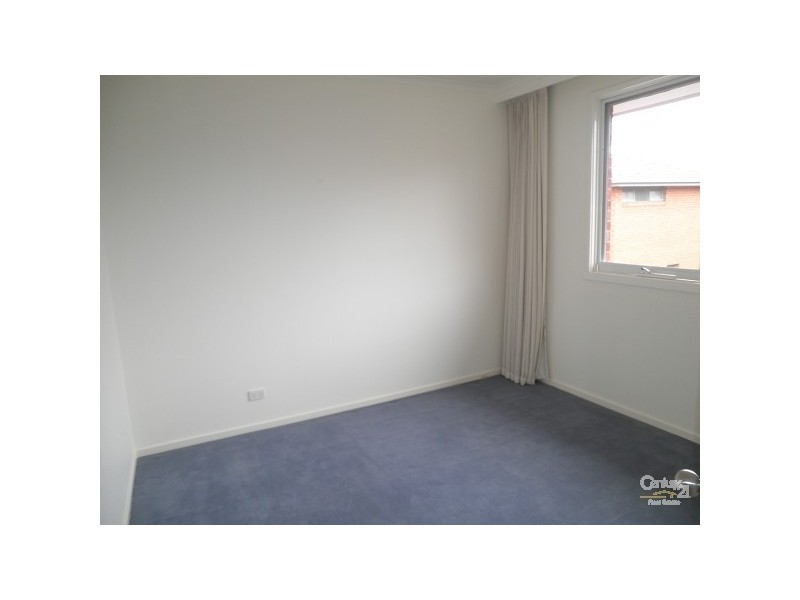 2/20 Pearce Street, Caulfield South VIC 3162