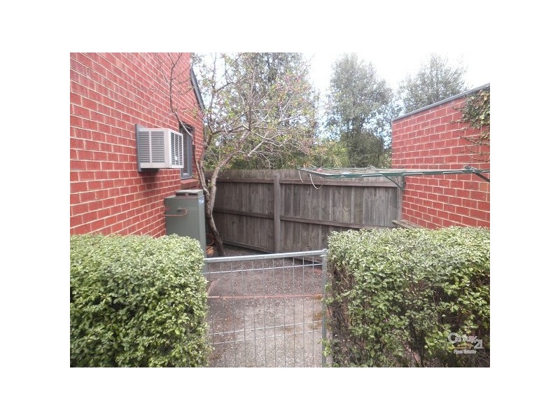 2/20 Pearce Street, Caulfield South VIC 3162