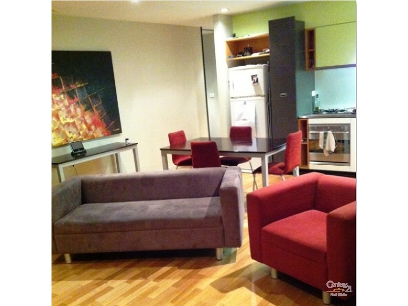 402/7 Greeves Street, St Kilda VIC 3182