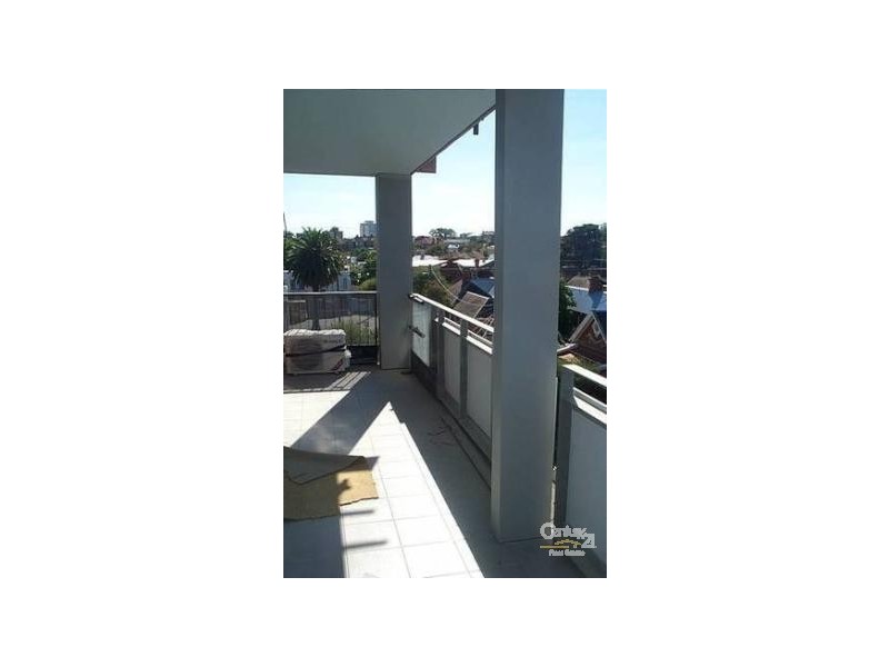 402/7 Greeves Street, St Kilda VIC 3182