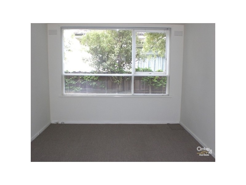 2/23 Bendigo Avenue, Elwood VIC 3184