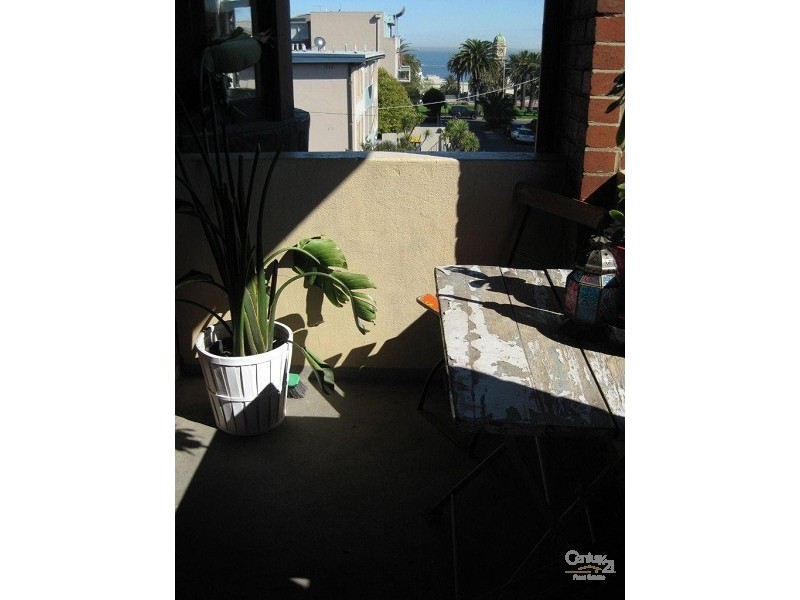 6/11 Wimmera place, St Kilda VIC 3182