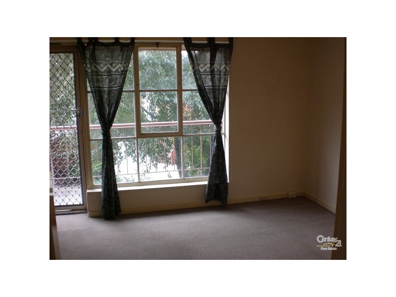 18/8 Robert Street, Elwood VIC 3184