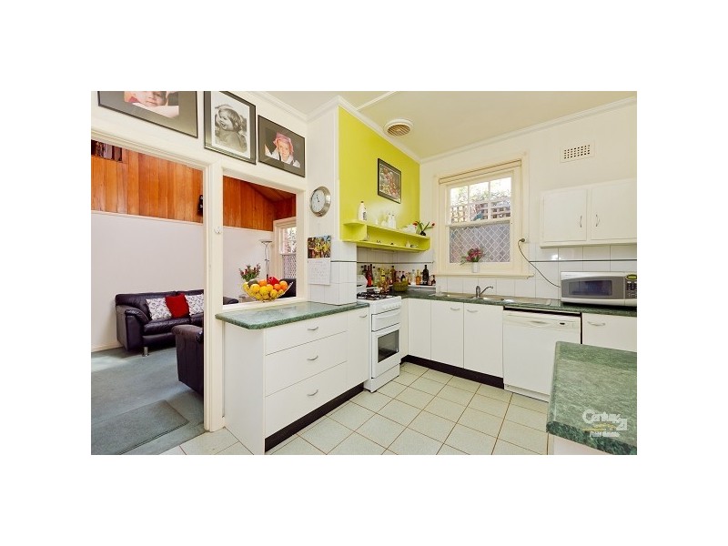 15 Marlborough Street, St Kilda East VIC 3183