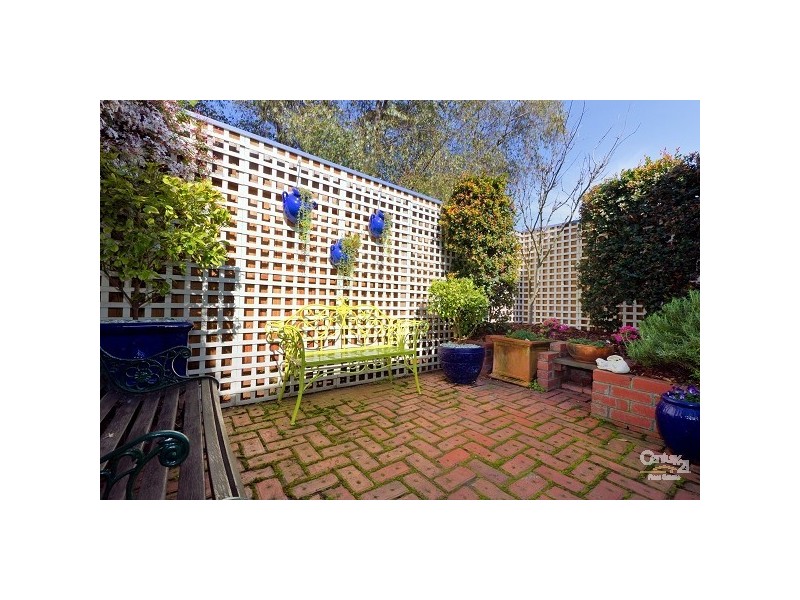 15 Marlborough Street, St Kilda East VIC 3183