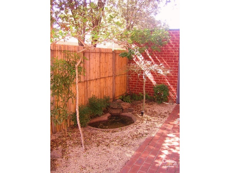 2/20 Pearce Street, Caulfield South VIC 3162