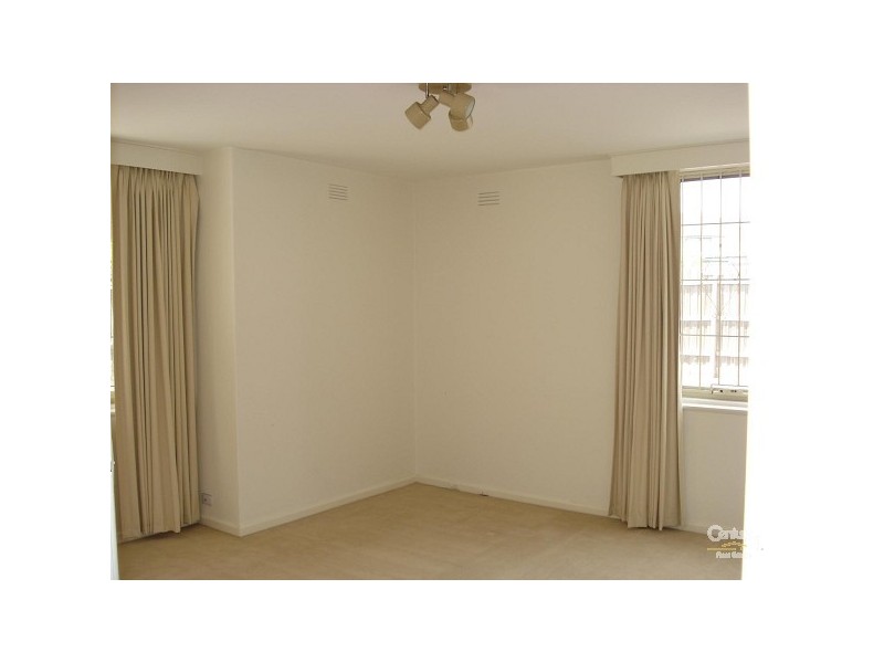 7/18 Chapel Street, St Kilda East VIC 3183