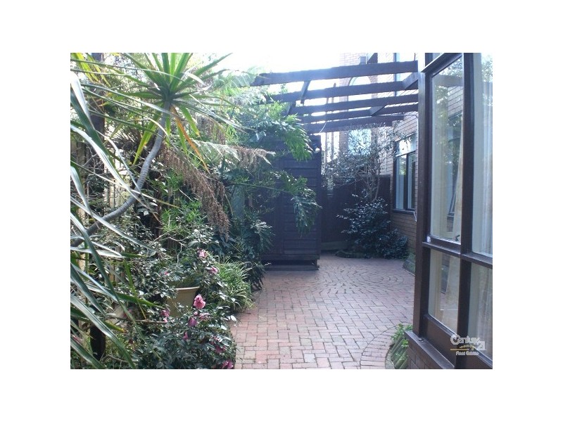 3/43 Pental Road, Caulfield North VIC 3161