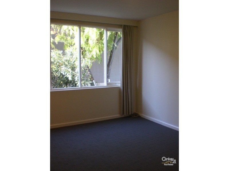 6/77 Hotham Street, St Kilda East VIC 3183