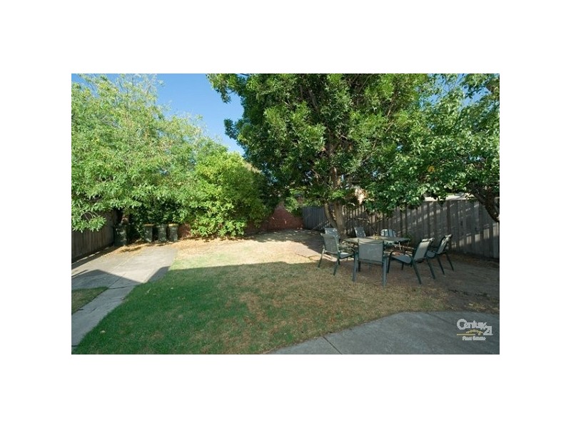 2/49 Tennyson Street, Elwood VIC 3184