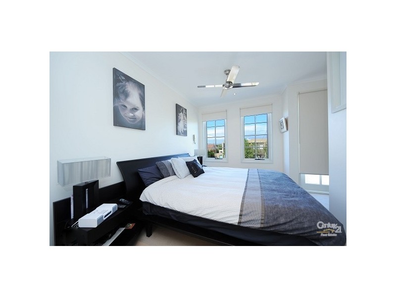 379a Glen Eira Road, Caulfield North VIC 3161