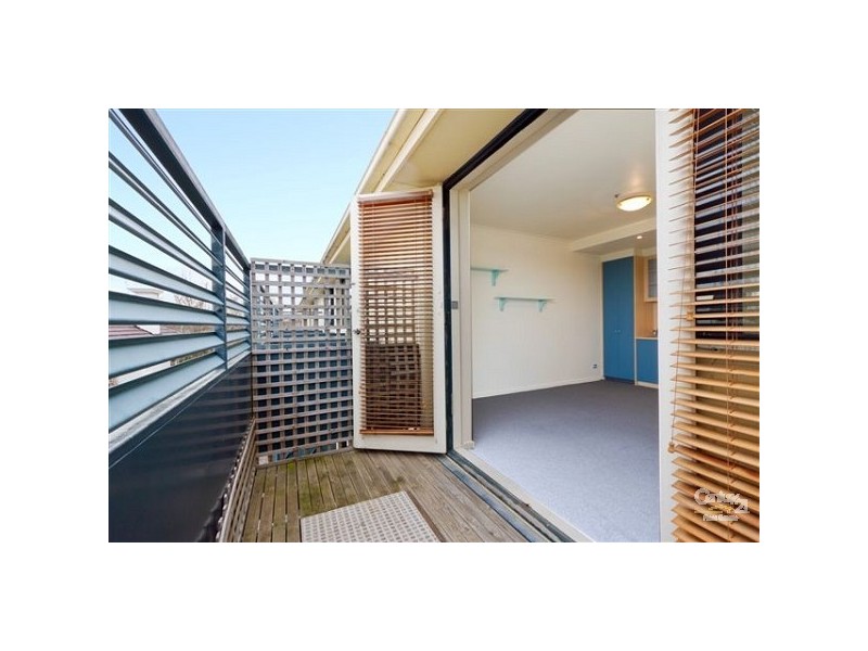 25/15 Acland Street, St Kilda VIC 3182