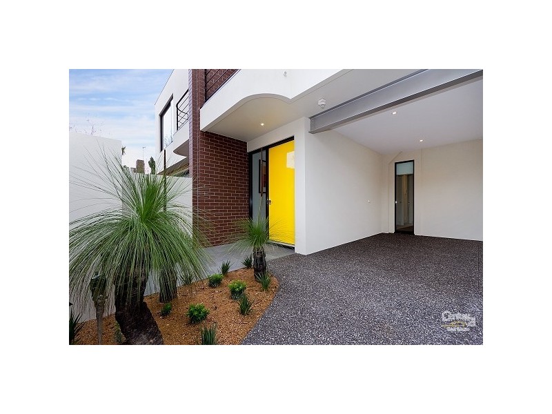 1A Westbury Grove, St Kilda East VIC 3183