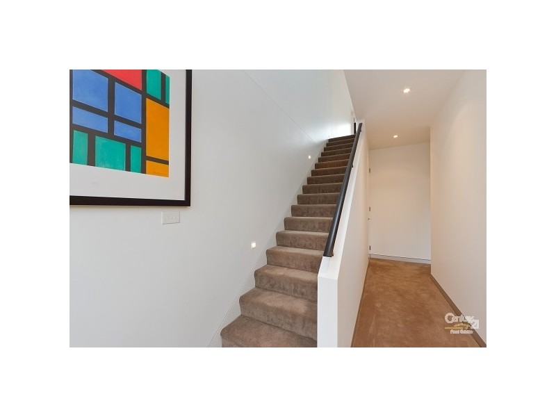 1A Westbury Grove, St Kilda East VIC 3183