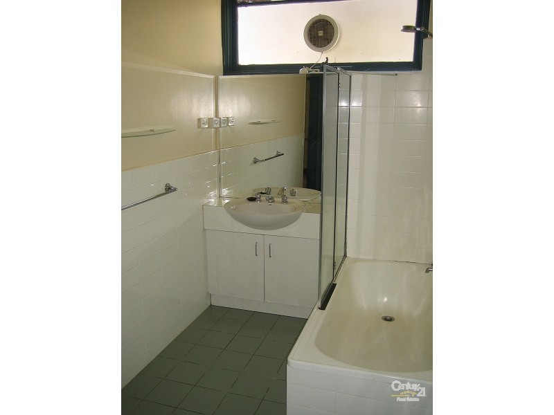 9/2A Robe street, St Kilda VIC 3182