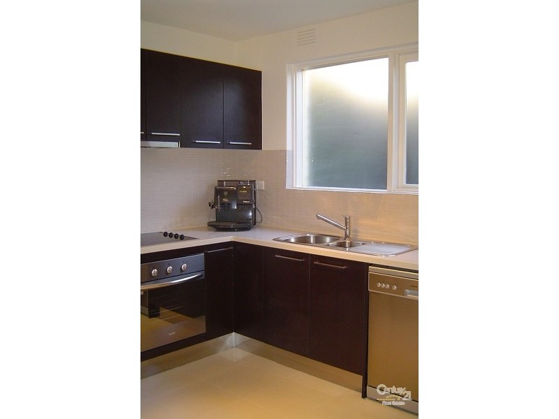 1/26 Eumeralla Road, Caulfield South VIC 3162