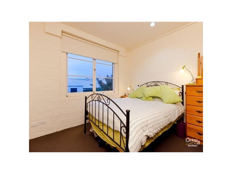 17/9 Beach Street, Port Melbourne VIC 3207