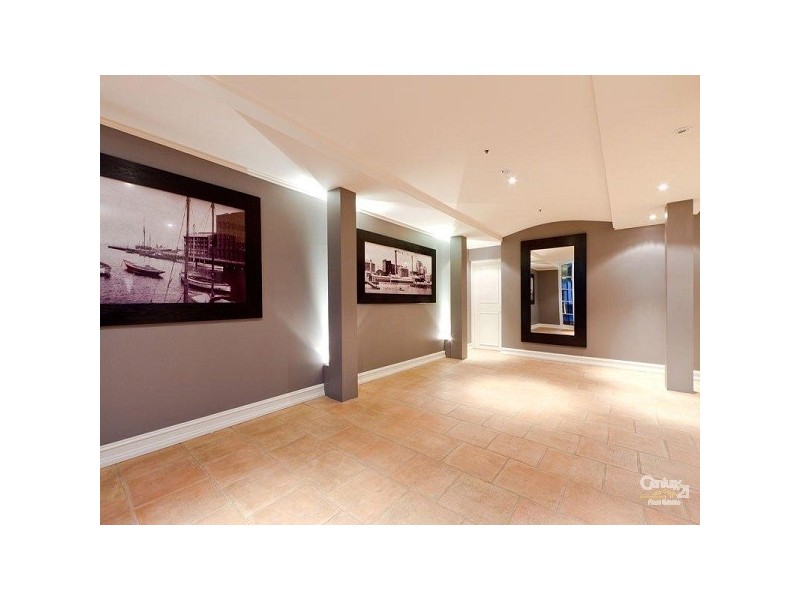 17/9 Beach Street, Port Melbourne VIC 3207