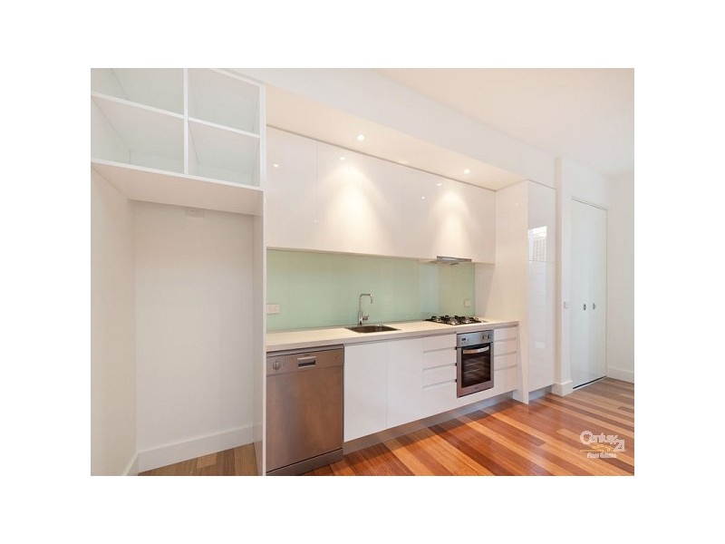 2/4 Camden Street, St Kilda East VIC 3183