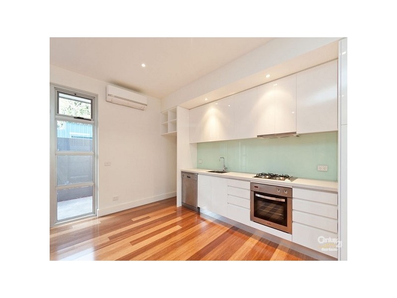 2/4 Camden Street, St Kilda East VIC 3183