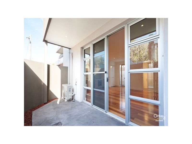 2/4 Camden Street, St Kilda East VIC 3183