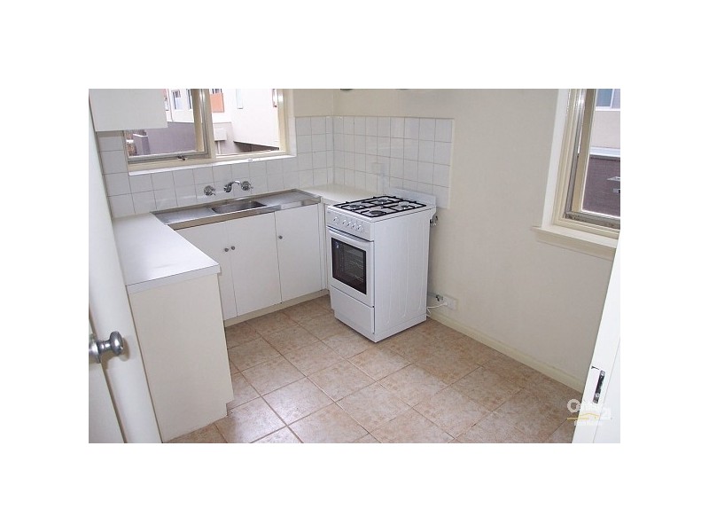 1/329 Orrong Road, St Kilda East VIC 3183