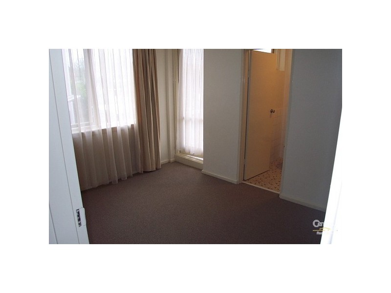 1/329 Orrong Road, St Kilda East VIC 3183