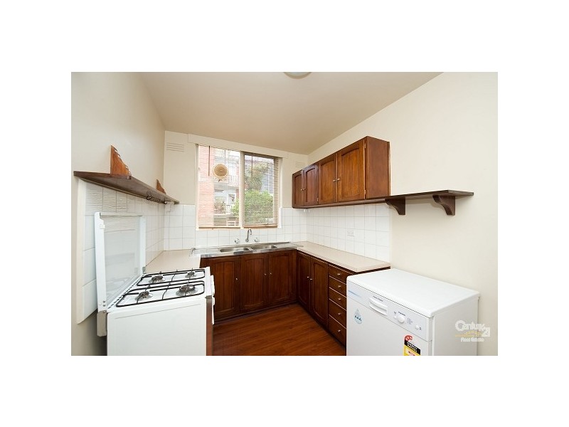 2/26 Fulton Street, St Kilda East VIC 3183