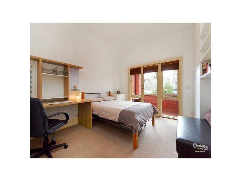 2/7 Clyde Street, St Kilda VIC 3182