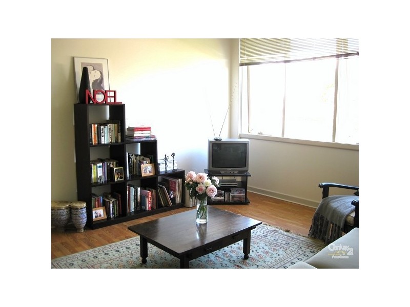 11/8 Te Arai Avenue, St Kilda East VIC 3183