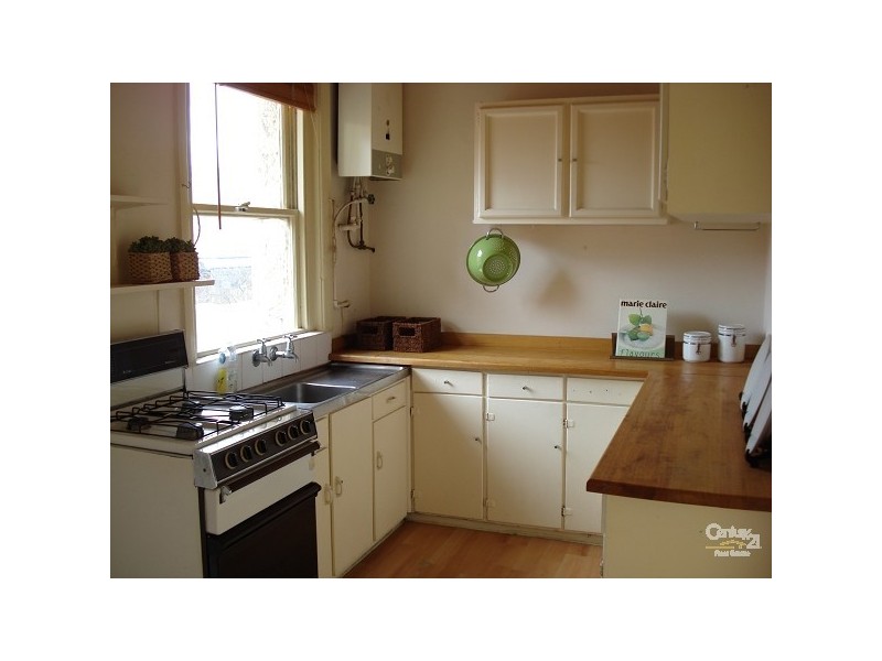 2/63 Dickens Street, Elwood VIC 3184