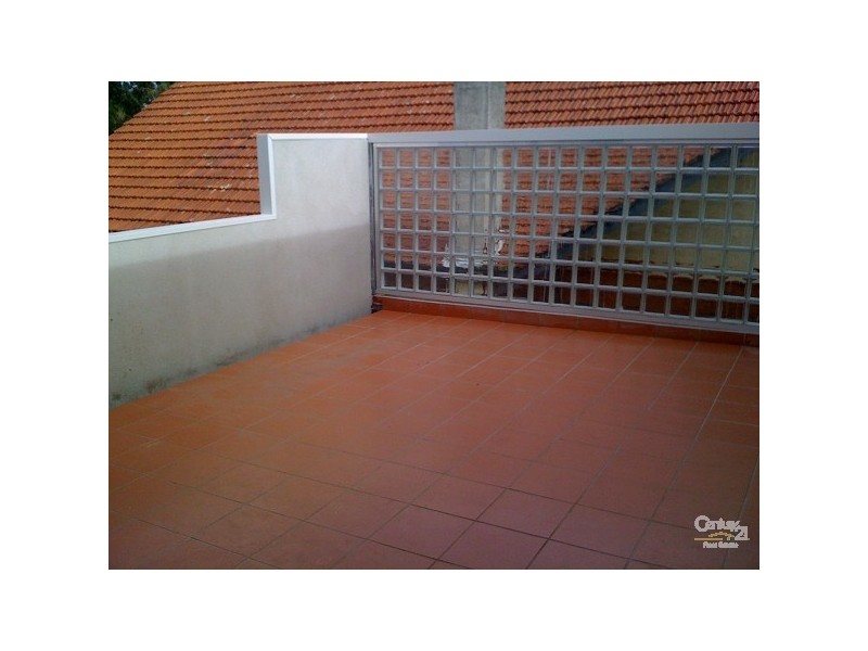 2/63 Dickens Street, Elwood VIC 3184