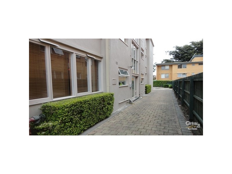 11/8 Te Arai Avenue, St Kilda East VIC 3183