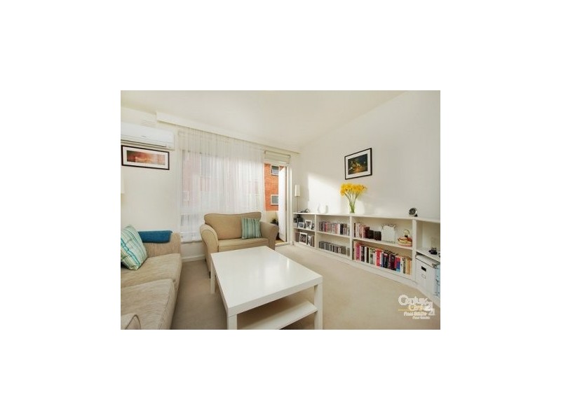 9/27 Mitford Street, St Kilda VIC 3182