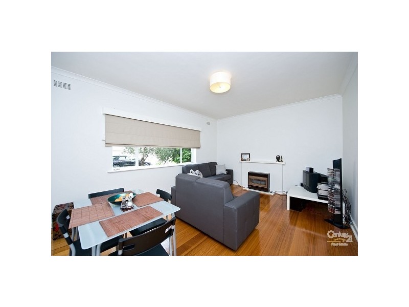 3/129 Kambrook Road, Caulfield North VIC 3161