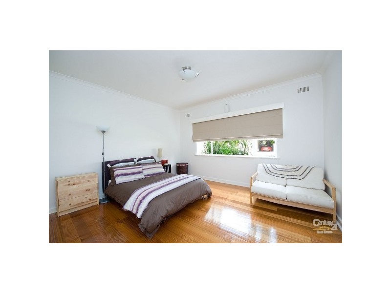 3/129 Kambrook Road, Caulfield North VIC 3161