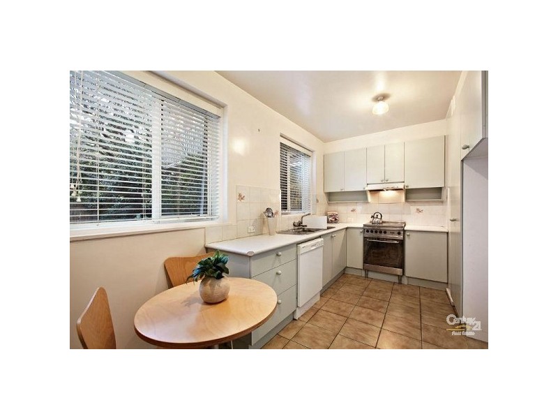 25/1 Whitehall Court, Caulfield North VIC 3161