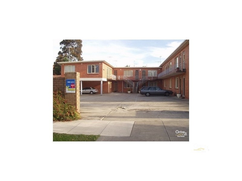 8/20 Loch Avenue, St Kilda East VIC 3183