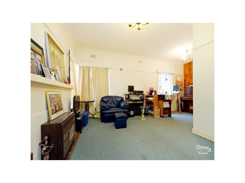 327 East Boundary Road, Bentleigh East VIC 3165