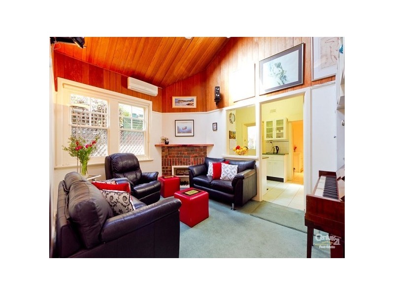 15 Marlborough Street, St Kilda East VIC 3183