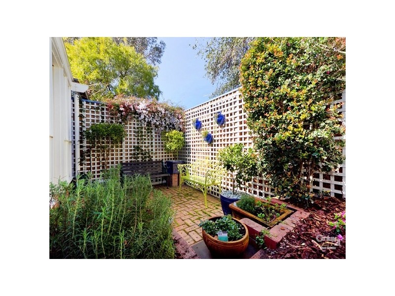 15 Marlborough Street, St Kilda East VIC 3183