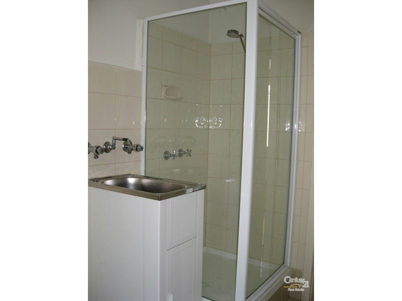 8/30 Balaclava Road, St Kilda East VIC 3183