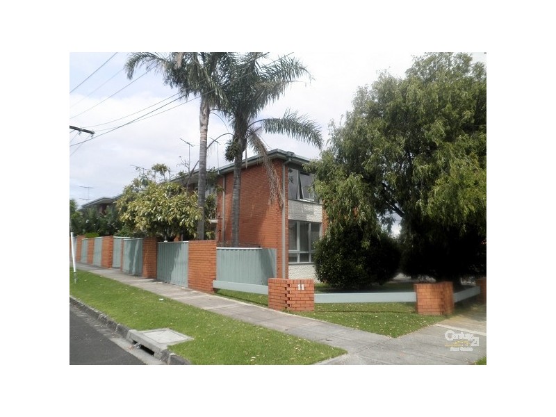 1/11 Crotonhurst Avenue, Caulfield North VIC 3161