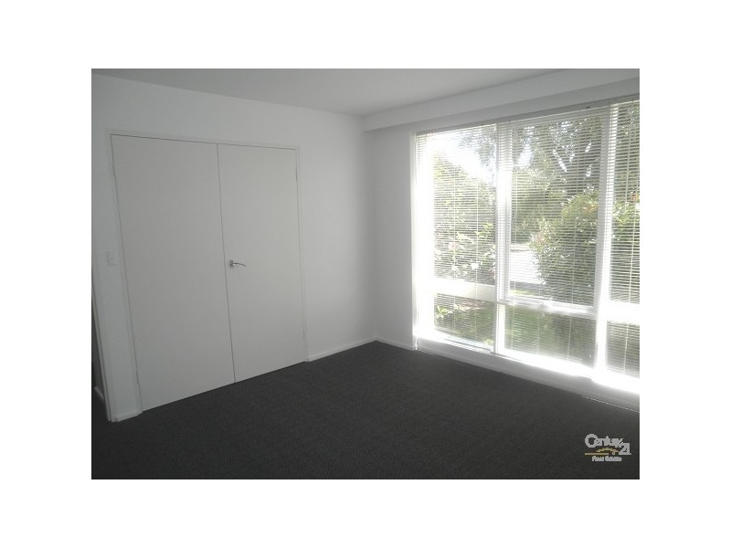 1/11 Crotonhurst Avenue, Caulfield North VIC 3161