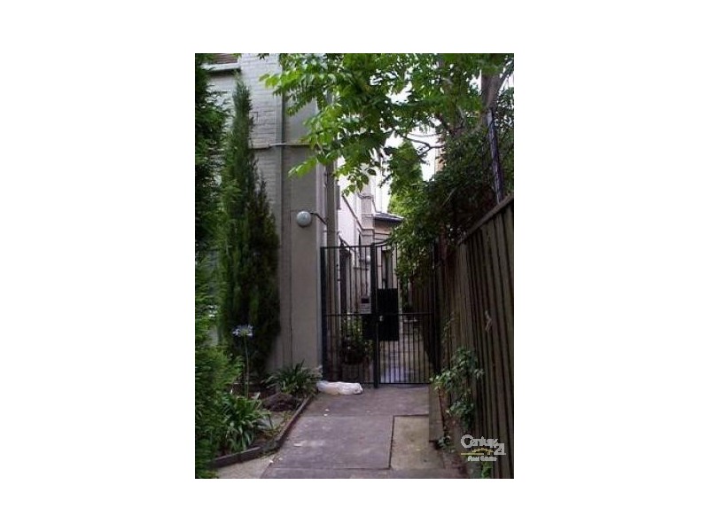 13/15 Charnwood Road, St Kilda VIC 3182