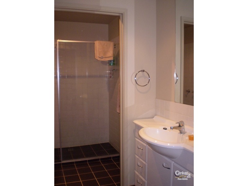 8/65 Westbury Street, St Kilda East VIC 3183