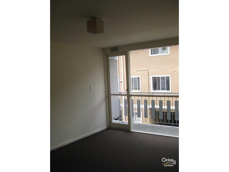 8/51 Chapel Street, St Kilda VIC 3182